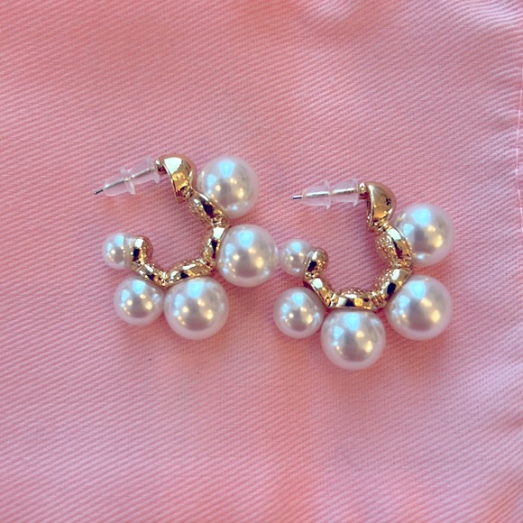 Anthropologie Lake Life Pearl Huggie Hoops - Picture 5 of 7
